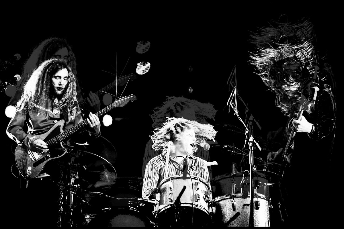 TheScenestar's tweet image. Contest: Win a pair of tickets to see Fuzz—comprised of Ty Segall, Charles Moothart, and Chad Ubovich— live at the Bellwether on Friday, January 23!

Painkiller Kim and Judith Priest will be opening the show.

Enter our ticket giveaway now: bit.ly/4qTp3Vk

#fuzz