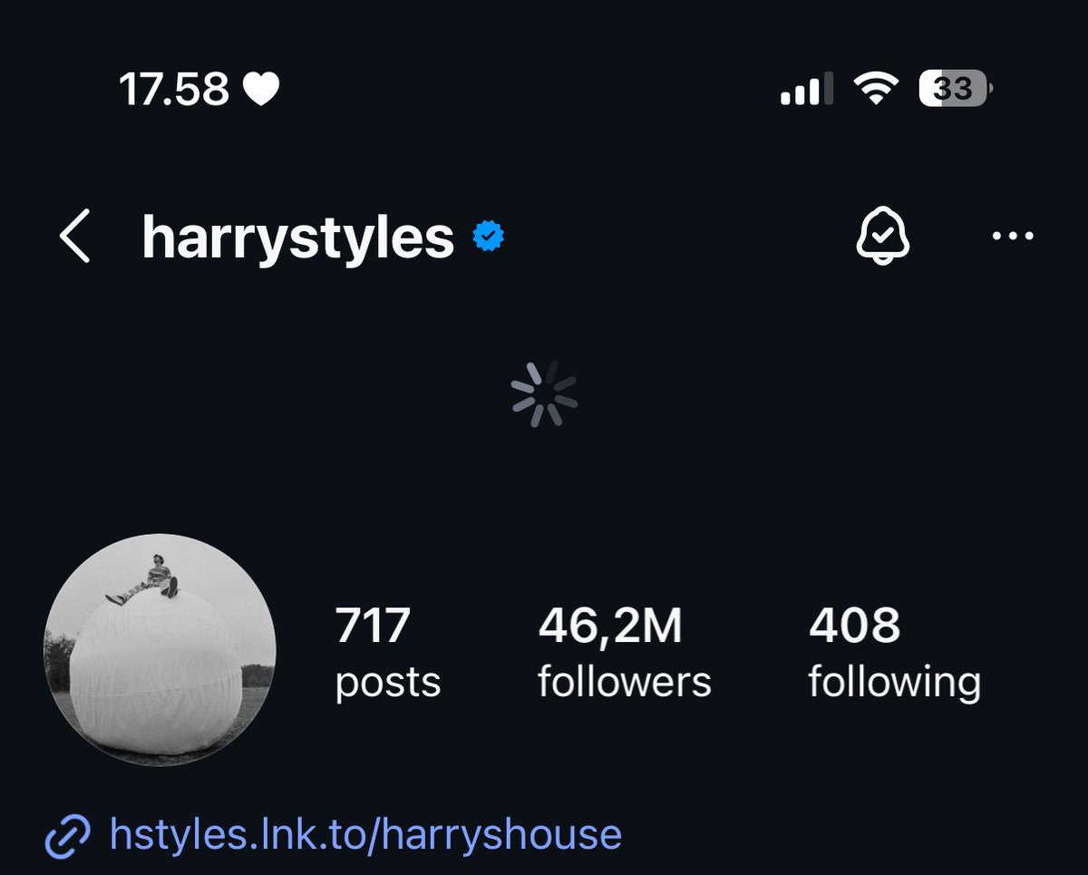 finelinerrie's tweet image. bye harry’s house era