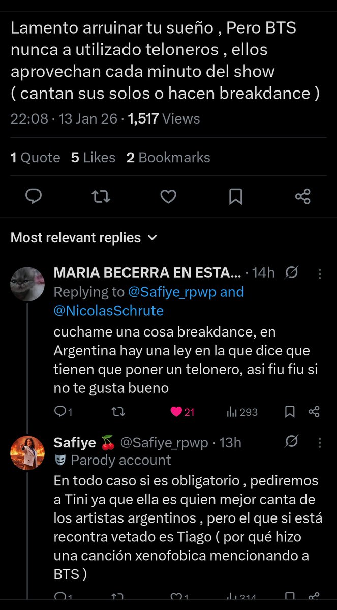 iB0RNFREAK's tweet image. conversación totalmente psiquiátrica el último comentario es el mejor