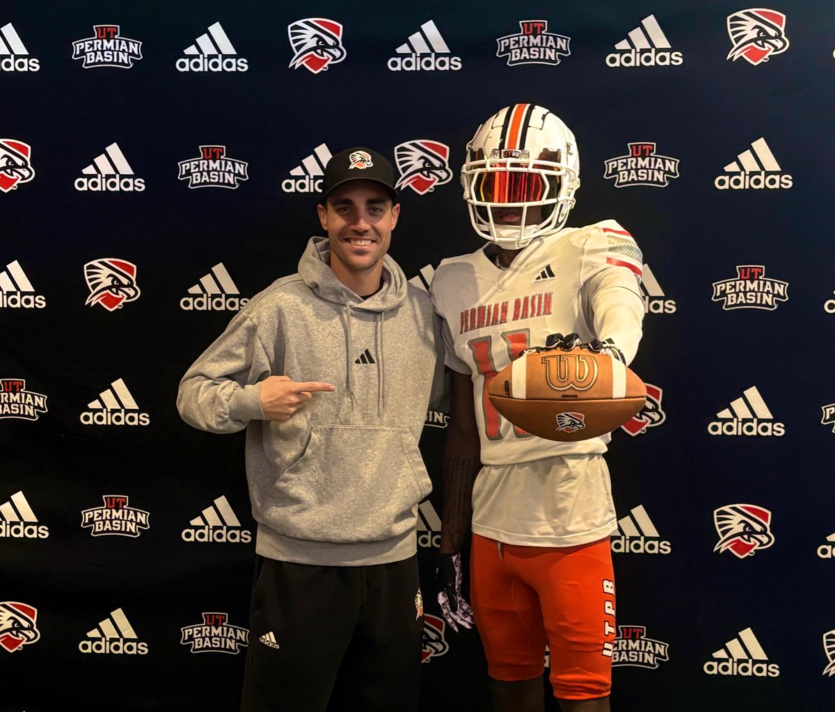 trey_spann2's tweet image. Let’s Do It🏠‼️

#AGTG @UTPBFootball @BlakeCrandall @CoachSoftley #falconsUp 🟠⚫️