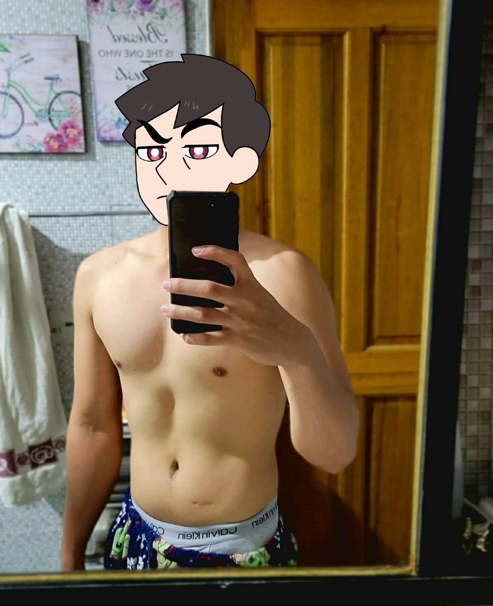 RaeMarkLee's tweet image. Second time posting myself here. just in my pajama bottoms ❤️