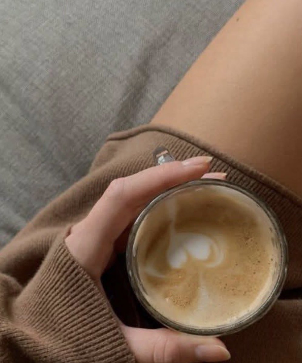 Tengo 3 reglas:

No me mientas.
No me uses.
Si te cansas de mí,
Solo vete….

Pausa para un café ☕️