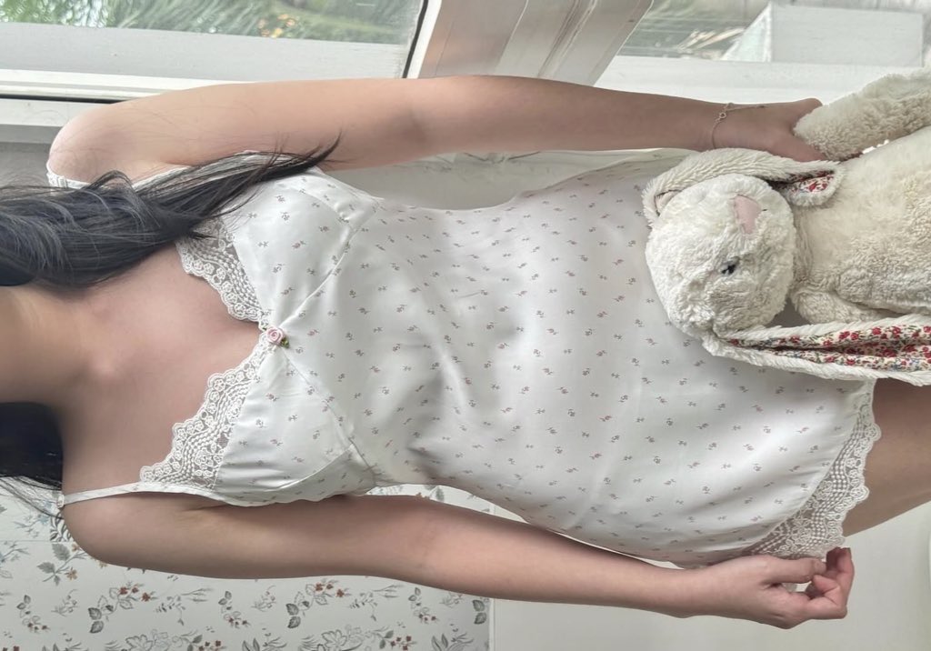 notcryover's tweet image. อยากป้ายยาแบรนด์ Molley เดรสเขาสวยมาก ฟีลสาวหวานและราคาไม่แพง เริ่มต้นแค่ 200 บาท มีร้าน Official มาเปิดที่ไทยแล้วด้วย

พิกัด : s.shopee.co.th/8APq2oRyP0