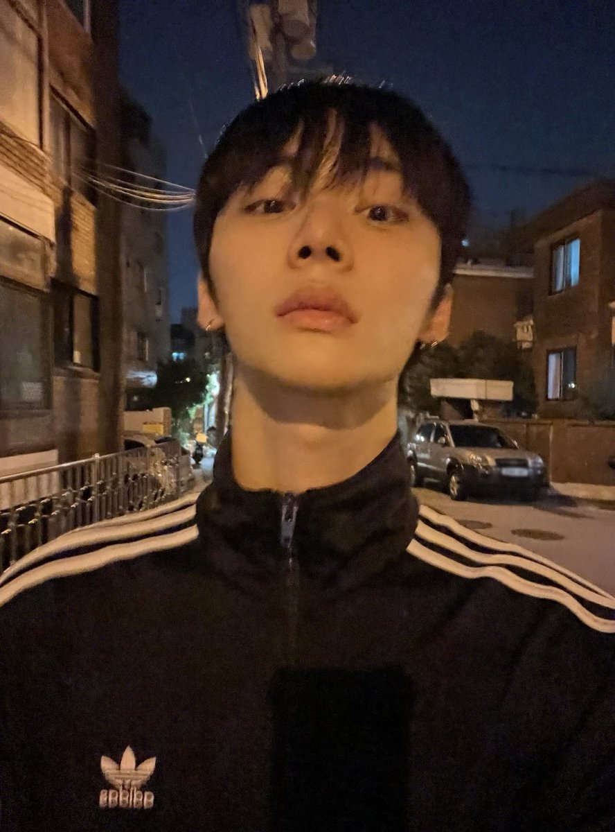 mycatdongmin's tweet image. the boyfriendness of him here