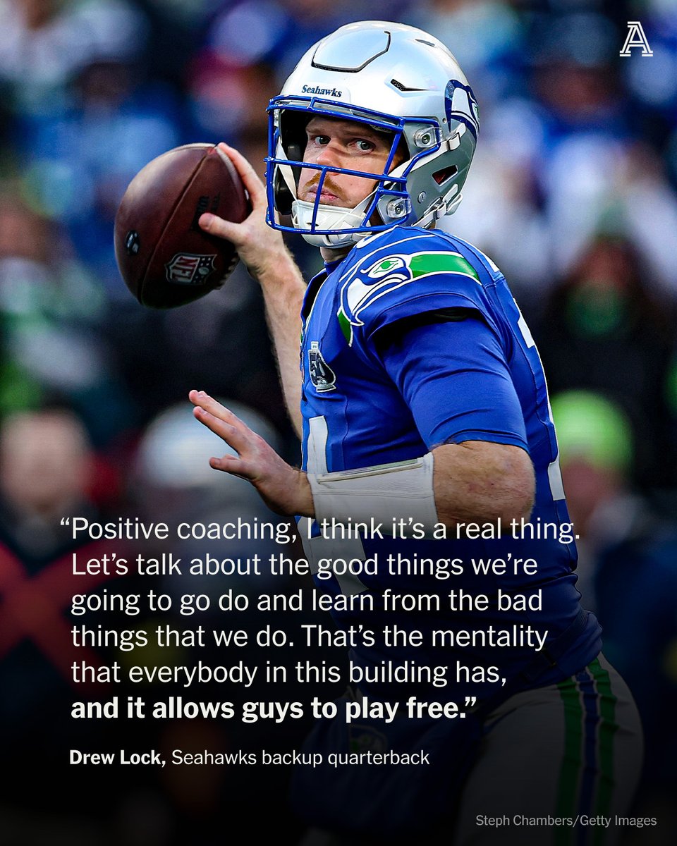 MikeDugar's tweet image. New: Mike Macdonald's approach to coaching Sam Darnold is among the reasons the #Seahawks are Super Bowl favorites. 

To get Sam's best, Macdonald can't focus on the worst outcomes. Sam needs the freedom to cut it loose. He has it. And it's working. nytimes.com/athletic/69653…