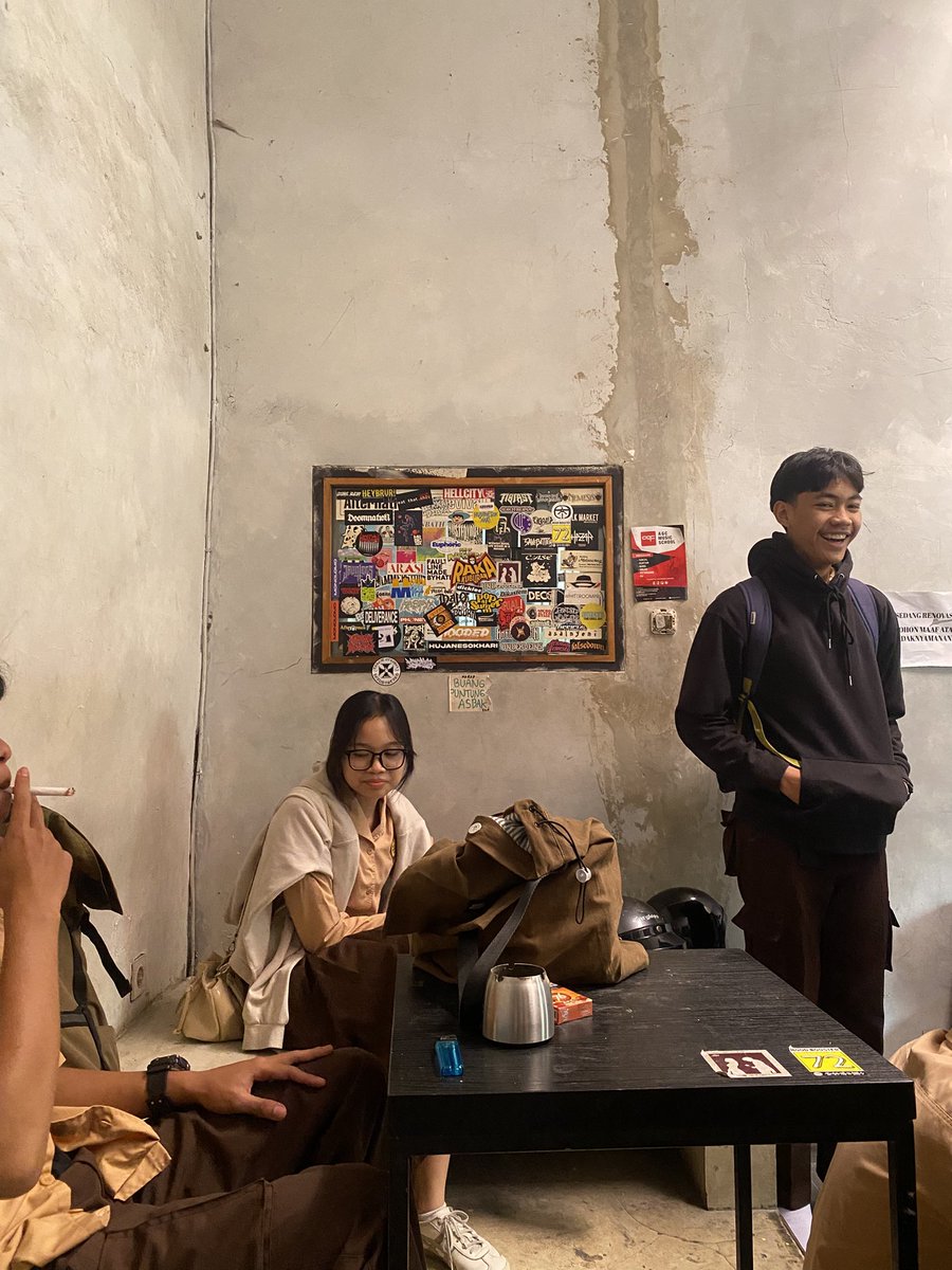 threcently's tweet image. 