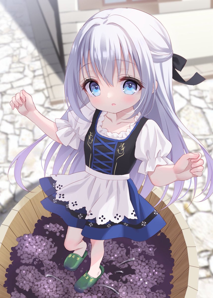 ぶどう踏み体験チノちゃん🍇