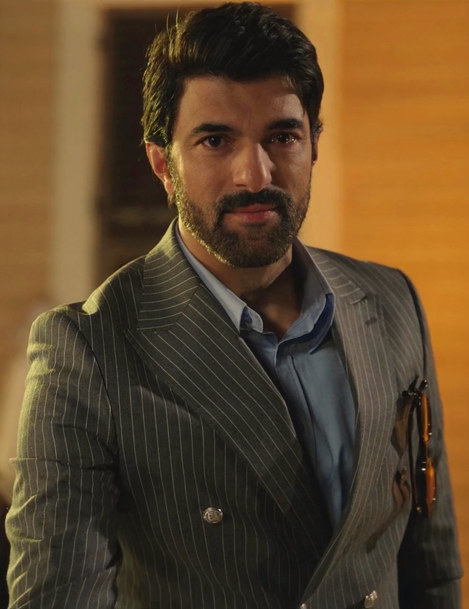 ENGINloverLt's tweet image. ❤️‍🔥 #EnginAkyürek 
 #EnfesBirAkşam #OldMoney