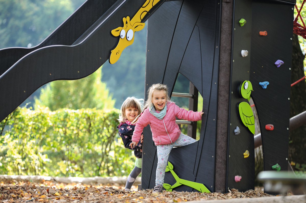 𝐁𝐞𝐧𝐢𝐞𝐮𝐰𝐝 𝐡𝐨𝐞 “𝐜𝐢𝐫𝐜𝐮𝐥𝐚𝐢𝐫 𝐬𝐩𝐞𝐥𝐞𝐧” 𝐞𝐫 𝐢𝐧 𝐝𝐞 𝐩𝐫𝐚𝐤𝐭𝐢𝐣𝐤 𝐮𝐢𝐭𝐳𝐢𝐞𝐭? 👀

👉 Lees het artikel en laat je inspireren: lnkd.in/e753MuqR

<a href="/fieldmanagement/">Fieldmanager</a> | #Gemeenten | #Scholen | #Sportbedrijf | #OpenbareRuimte | #Speeltoestel