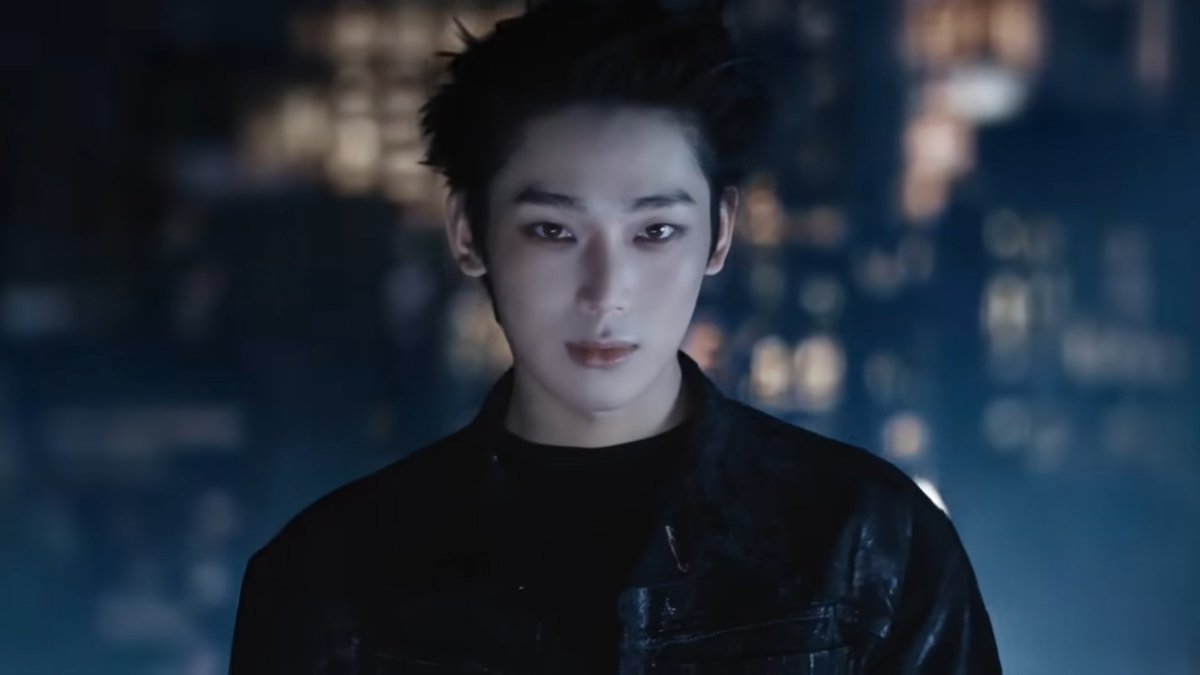 softlysunoo's tweet image. #sunoo shots from knife’s mv teaser! 🔪