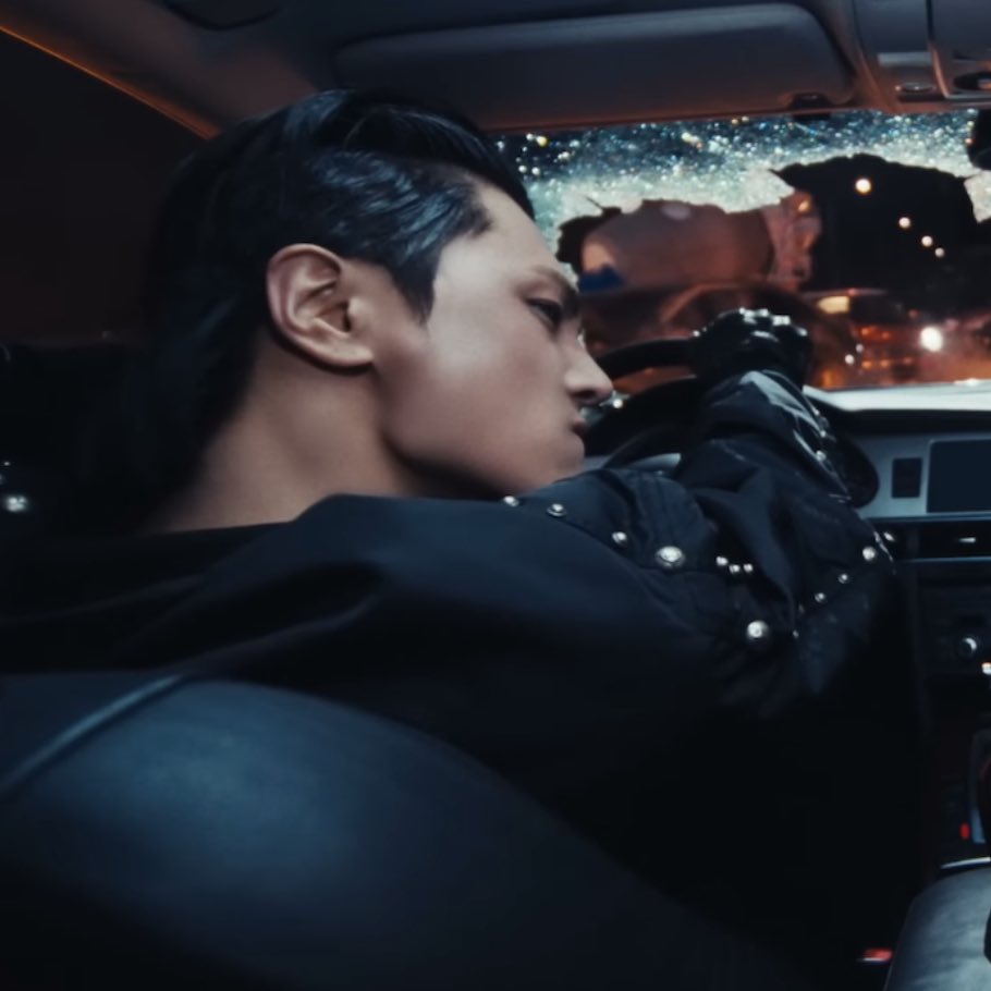 JAY DRIVING????? WTFFFFF????????