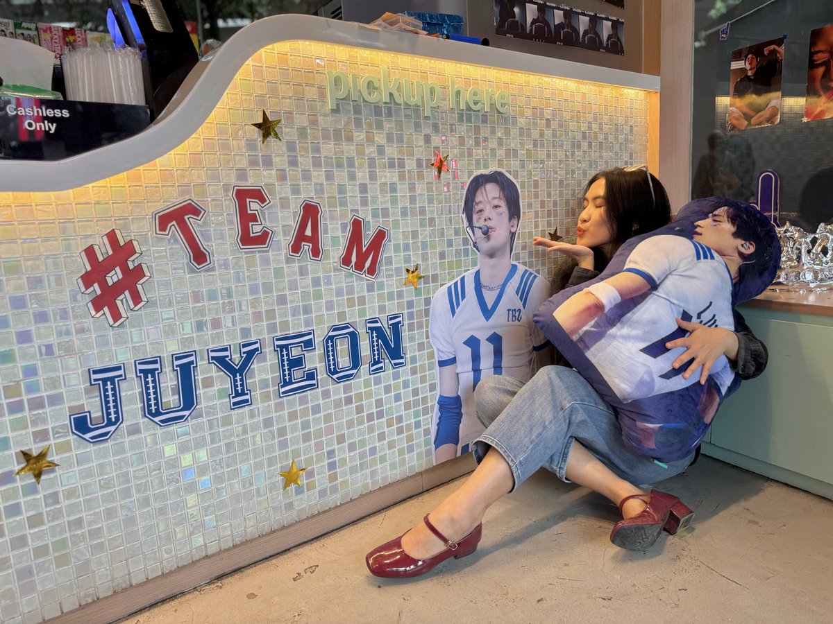 trimakasi bimbingan posenya 🤭<a href="/coupsangyeon/">Paw</a> 

lopyu 

#AllCheerforJuyeon #HappyJuyeonDay