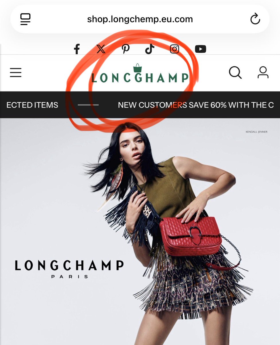 개웃걐ㅋㅋㅋㅋㅋ
인스타 광고로 롱샴이 대폭 세일하길래 순애 사주려고 매장에 왔단말임(온라인보다 매장선호파)

근데 내가 본 세일 웹사이트 롱샴이 아니고 롱걈이었음ㅋㅋㅋㅋㅋㅋ
매장 직원도 어이없어해ㅋㅋㅋㅋ