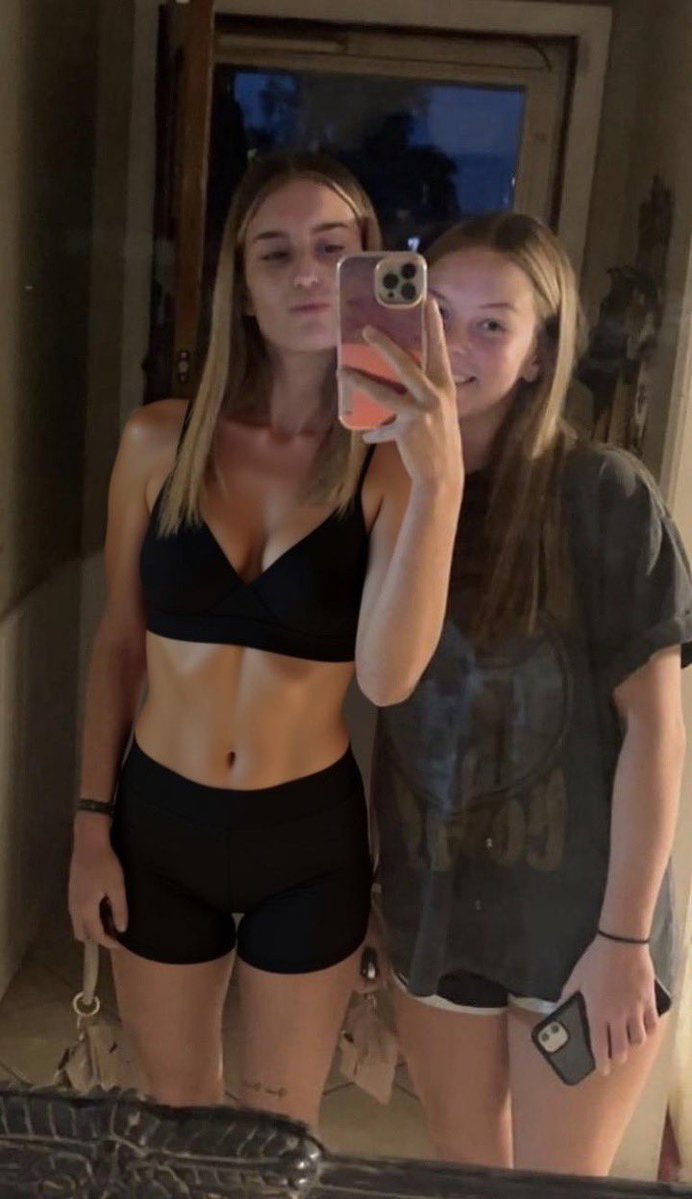 Fun4all1981's tweet image. Olivia says good morning! She needs some big old loads