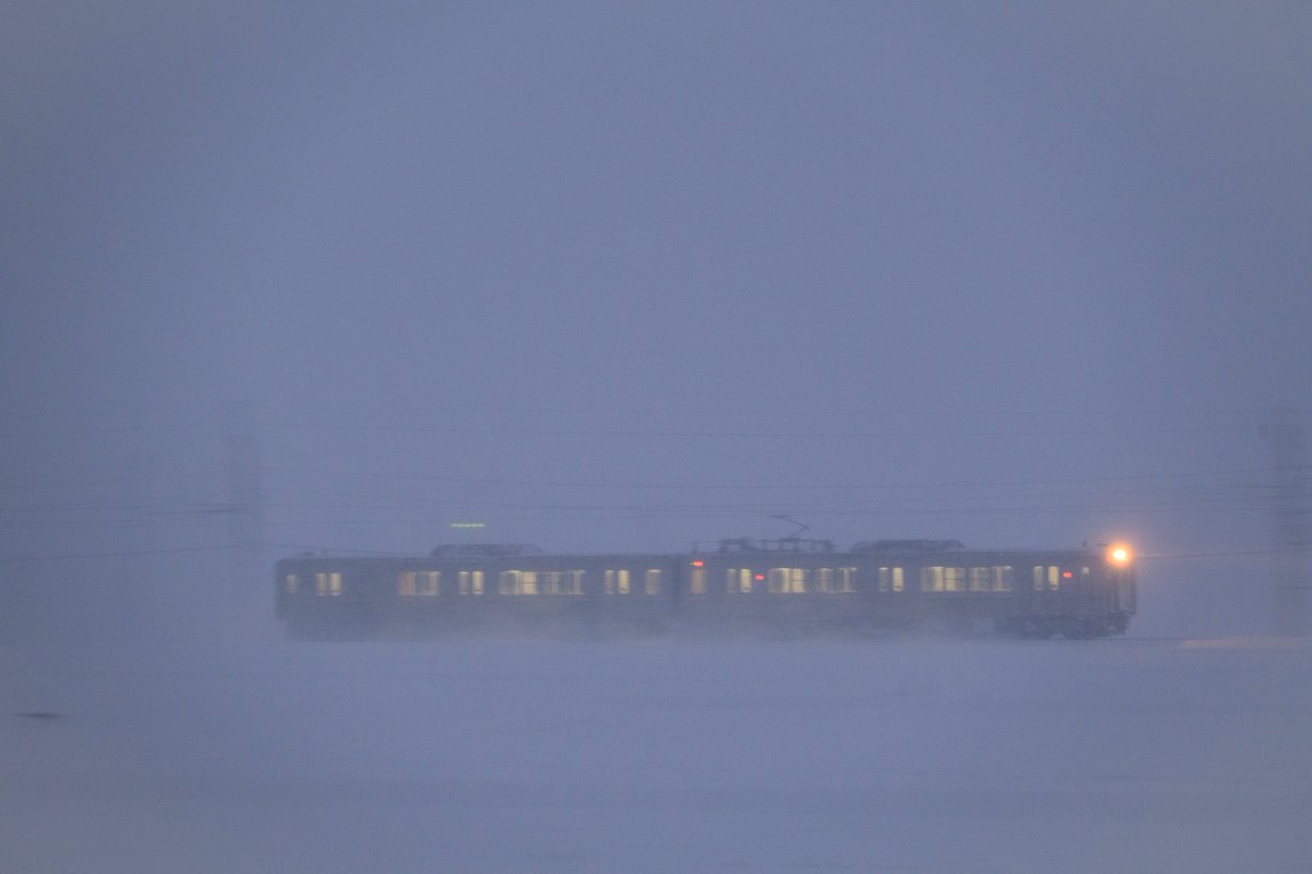 twingo583's tweet photo. 12.Jan.26/69
Snowfield Runner
JR East Oou Line
Electric Car Type 701-5500
#701系
#奥羽本線
#yamagata
#山形
#雪景色
#冬の日本
#SnowTrain
#WinterRailway
#RailwayPhotography
#nikonphotography https://t.co/Ts7wvS1sen