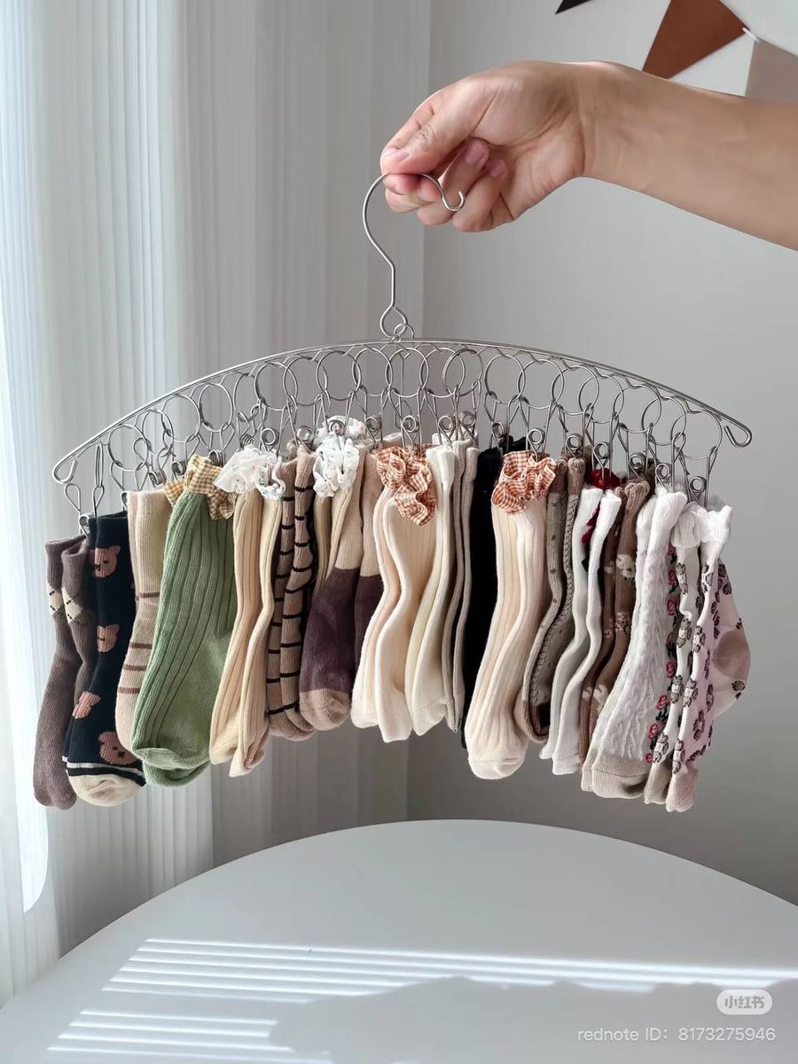 xxxirraaa's tweet image. Random useful things worth buying✨

a thread~