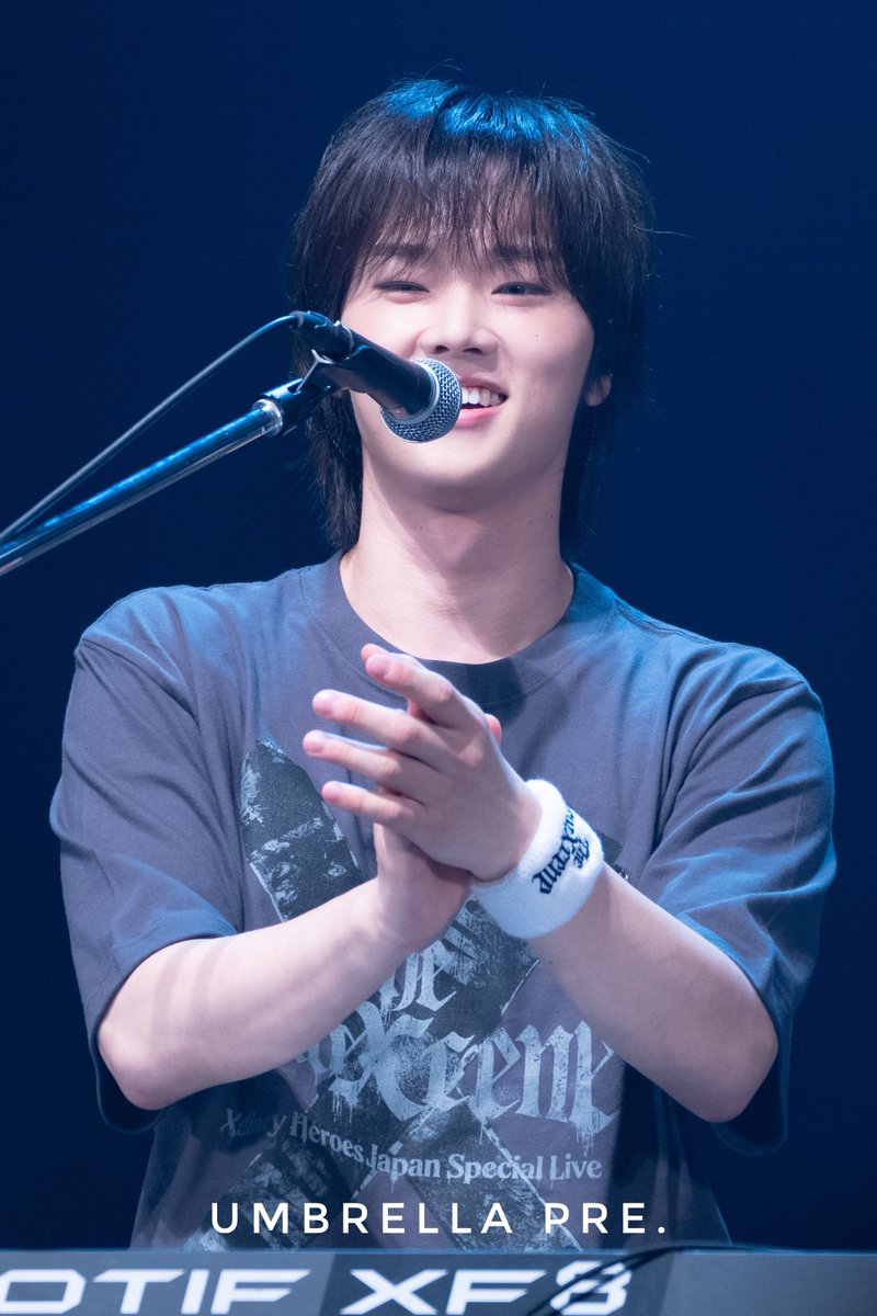 Umbrella tweet media