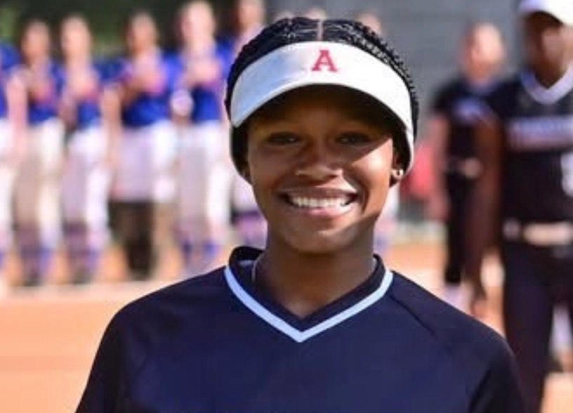 ECBulletsBrown's tweet photo. CAMP TIME! Our 2027, @MariahMaze2027 will be visiting @GWUSoftball this Saturday for their January Prospect Camp. Lets go Runnin' Bulldogs!
#softball #fastpitch # #fastpitchsoftball #ncaa #propect #collegesoftball #classof2027 #softballstrong #trusttheprocess #ecbullets https://t.co/9BHdllFUAl