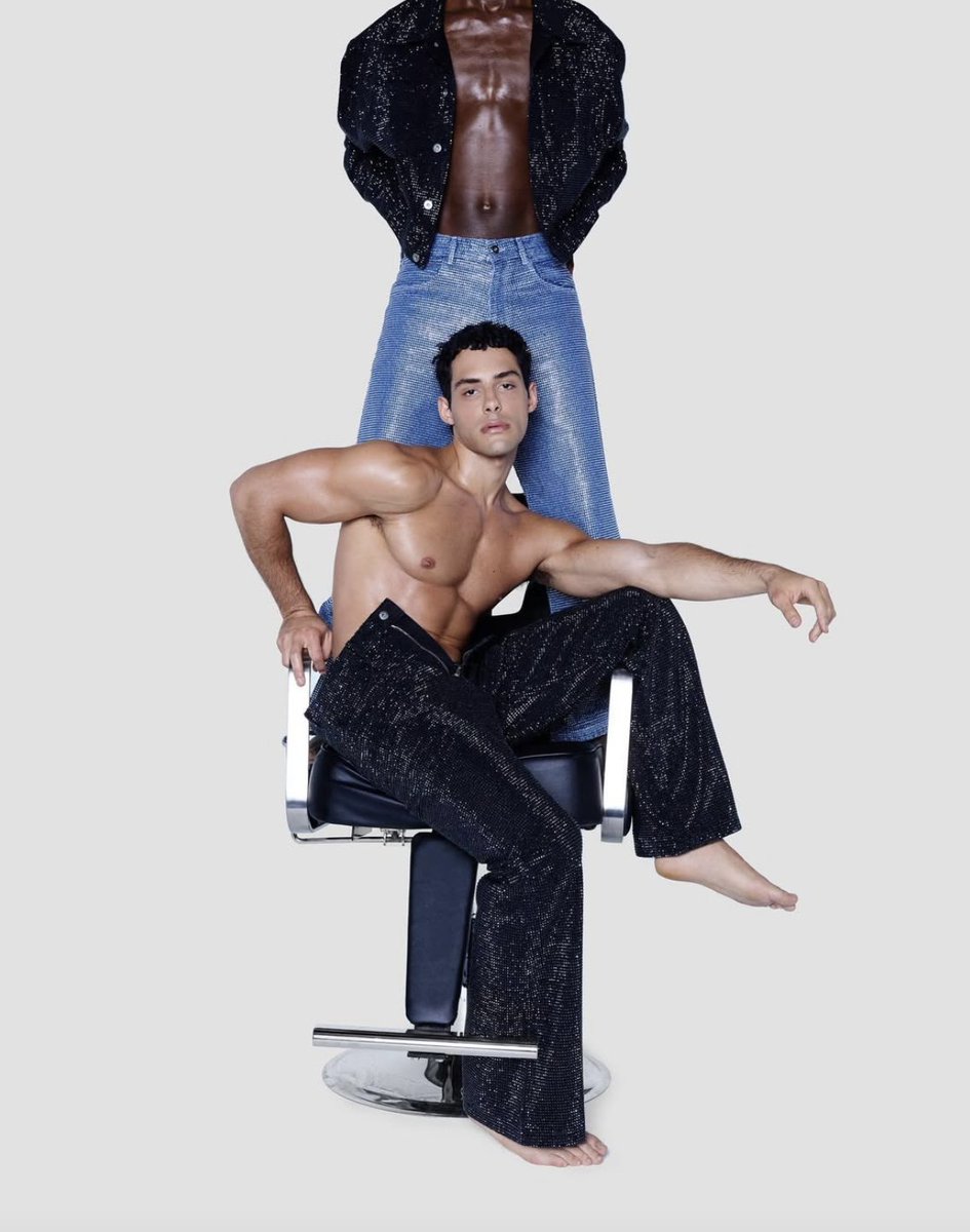 This is how we do casual.

TBT <a href="/LeonardoAzrak/">Leonardo Hanna Azrak</a> for Salt Murphy

#SaltMurphy #fashionstyle #clothes #menswear #denim