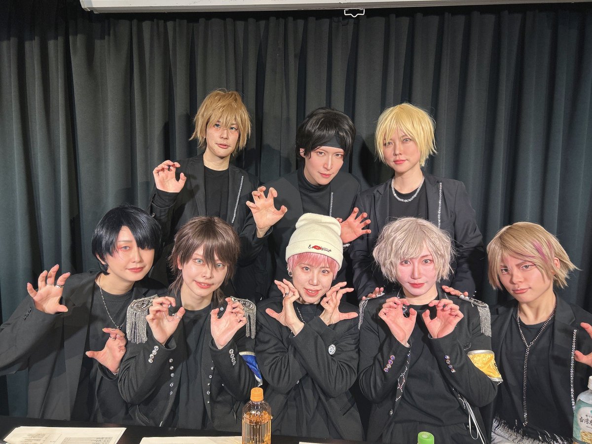 本日はウィズプラス様主催「ウィズラジオとお楽しみ会」でした😆✨

ラジオでは、ゲストのサバンナの会様と2026年の運勢を大予想🤩📻✨
お楽しみ会では、色々なゲームで大いに盛り上がりました😆🕺✨

#ウィズプラス
#ウィズラジオ
#大塚ドリームシアター

HP→ x.gd/CP7Gh