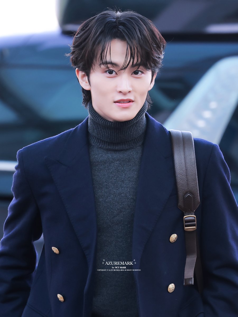 AZUREMARK tweet media