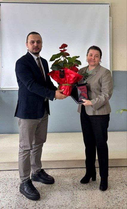 sbfsosyalhizmet's tweet photo. BARÜ Sağlık Bilimleri Fakültesinde Akademik Personel Tanışma Toplantısı Gerçekleştirildi.

@profdraakkaya
@basselcuk86 https://t.co/kJrootQT4q