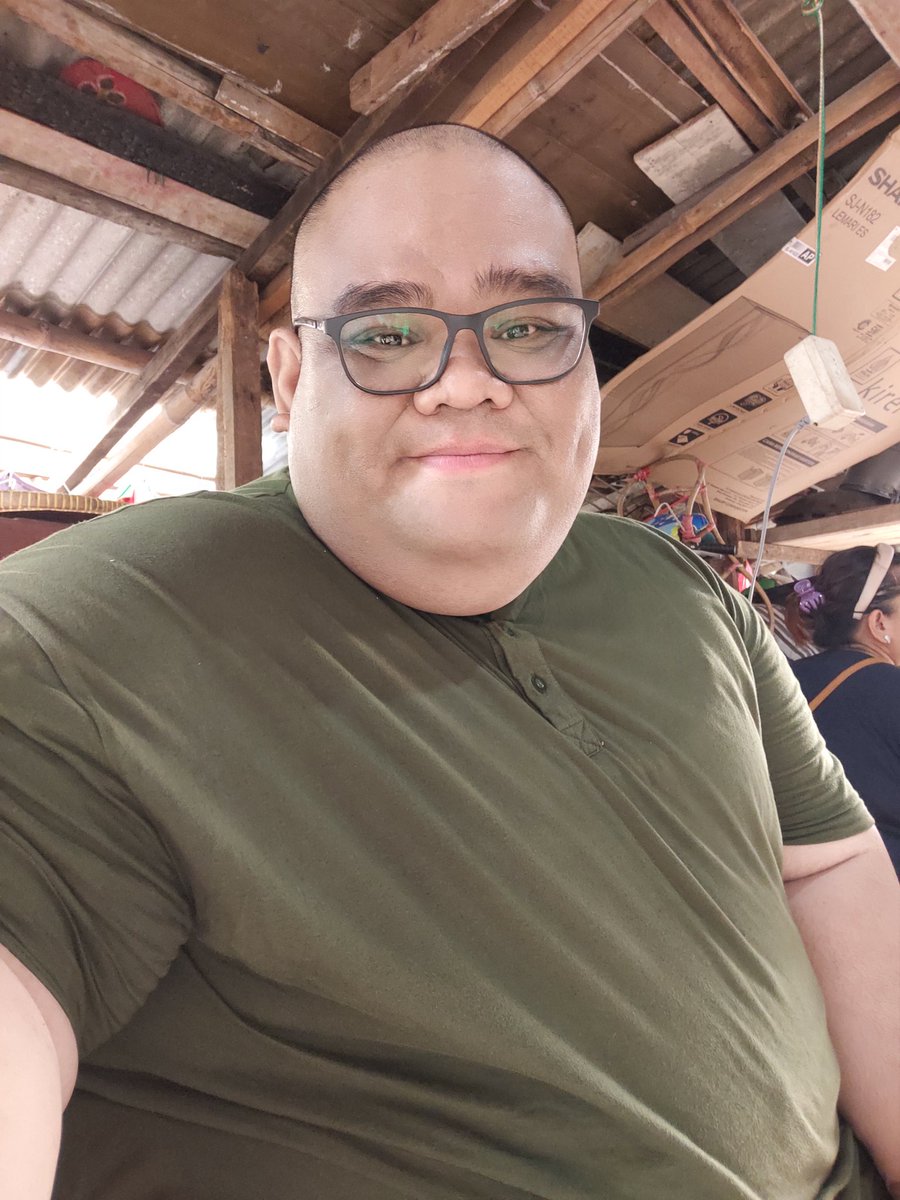 Bigtulus's tweet image. Diamku bagian dari pilihanku untuk "tenang".. 
Rasanya ingin bicara pada semua orang:
" Aku ingin sendiri"..
Jangan salah faham dengan diamku.. 
Karena saat di tanyapun aku juga bingung kenapa Tuhan menjadikanku begini sekarang! ✌