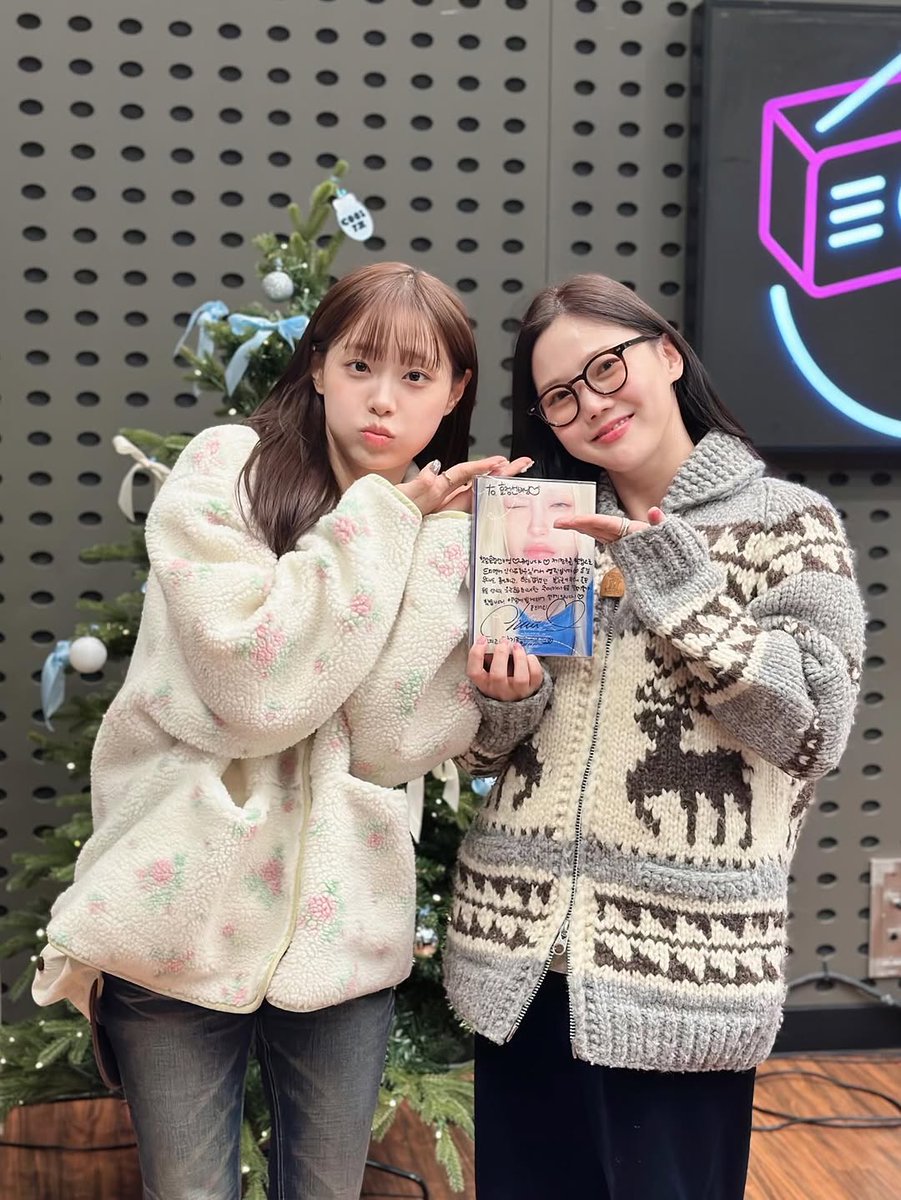 ginggingeeee's tweet image. 오마이걸 효정의 볼륨을 높여요 #츄 #CHUU