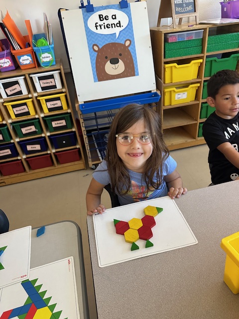 Mrs. Bitterman's kindergarteners had fun practicing with pattern blocks! 🟩🔹🔻🟡