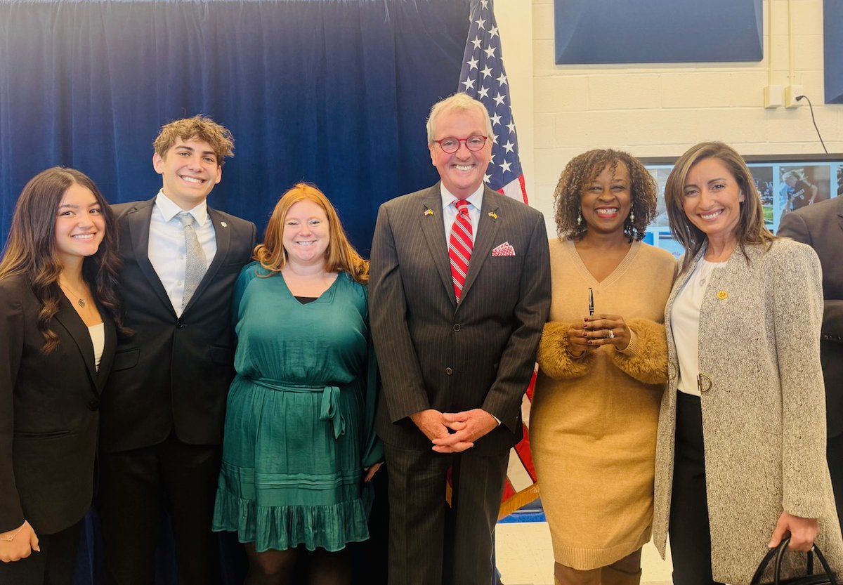 Connected Workforce tweet media