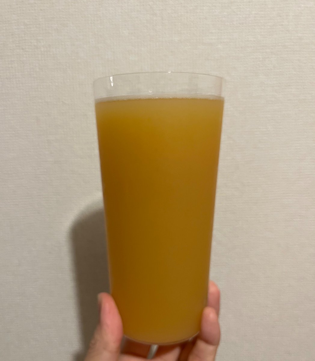 hicug's tweet photo. 色々なフルーツの風味が溶け合った濃厚なアロマと鮮烈なホップ

麦とマンゴーとオレンジとパイナップルとグレープフルーツとホップのジュース
(CITRA HOP由来らしい) https://t.co/oDvPNSuubN