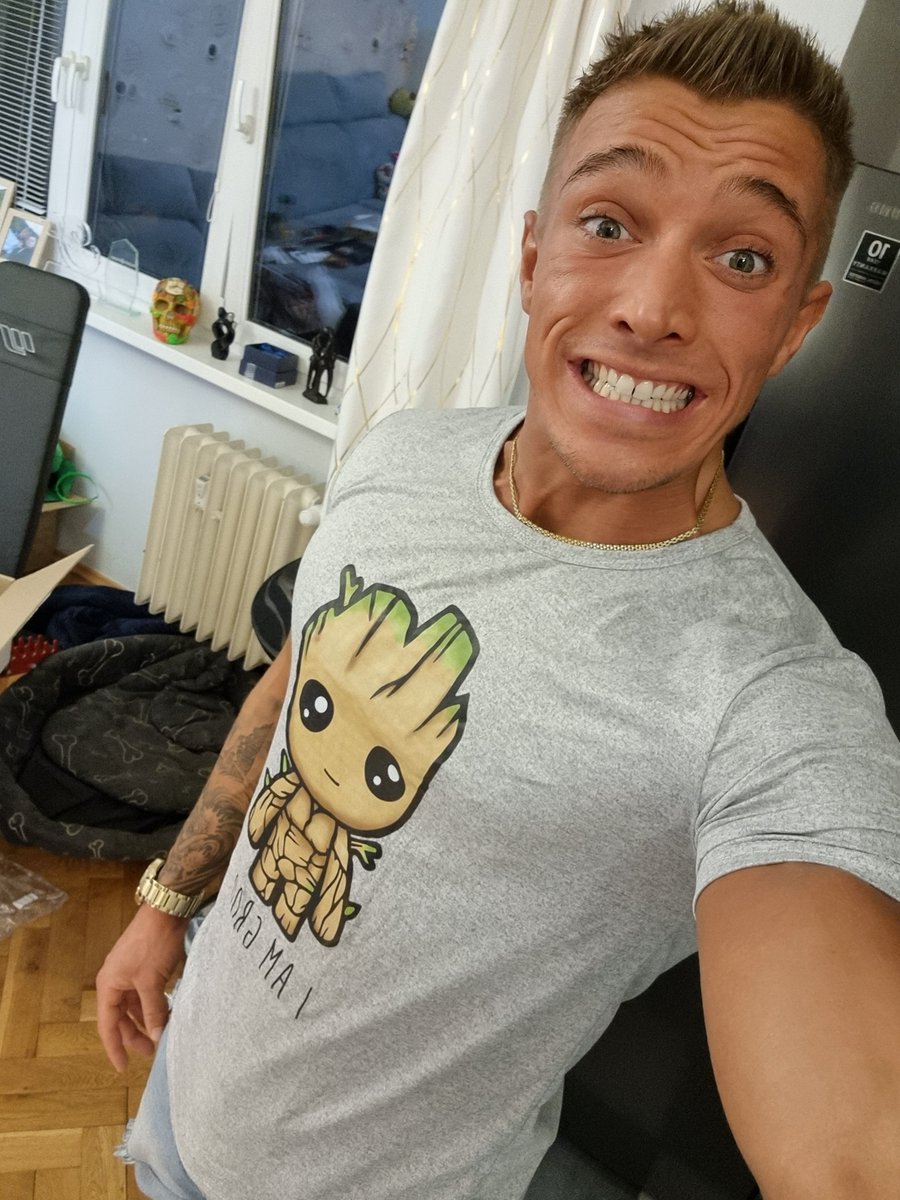 zahry_fit's tweet image. Looking for a naughty daddy?  linktr.ee/zahryvip