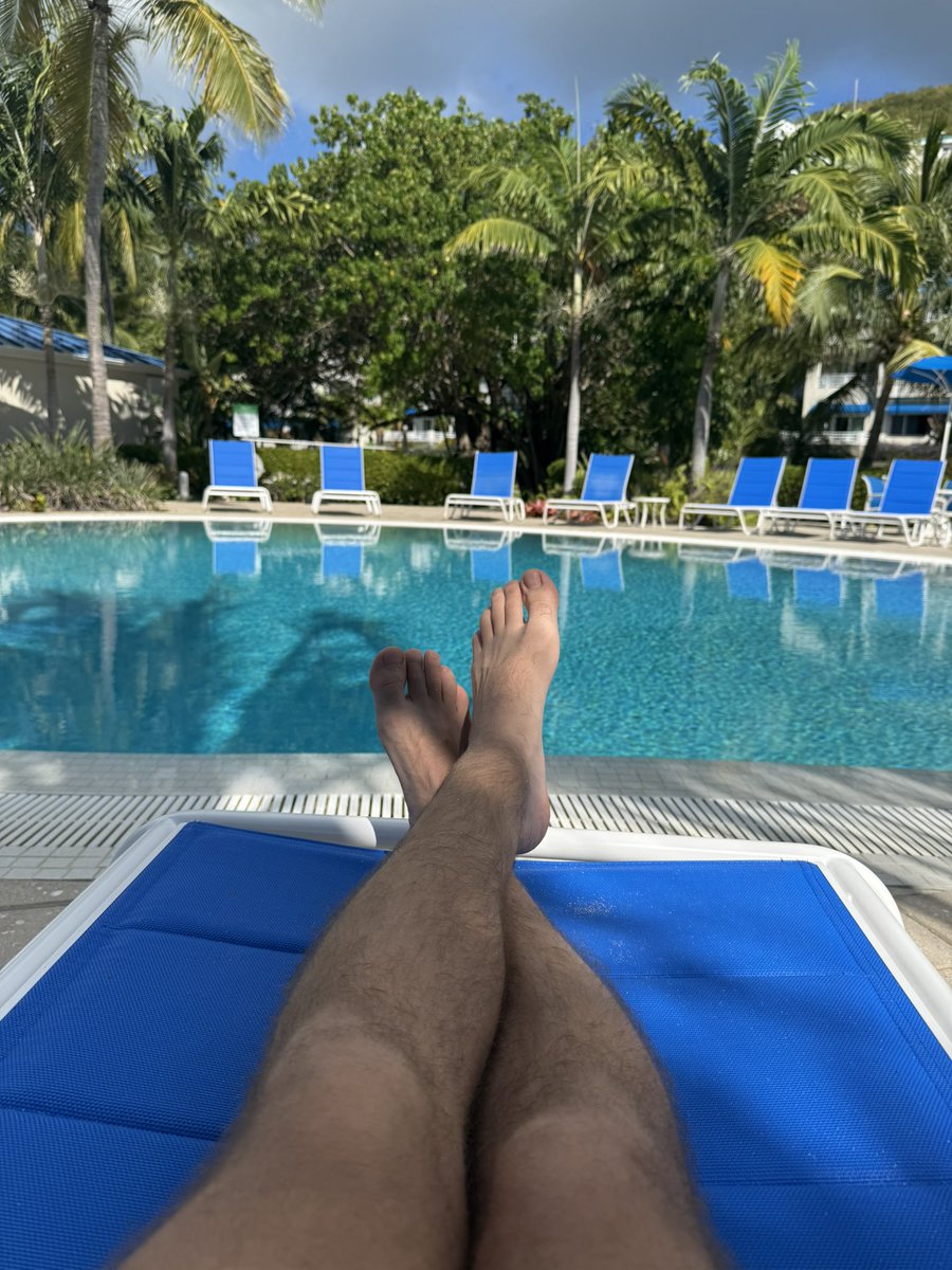 sam_pointerr's tweet image. Happy hump day 😘😘