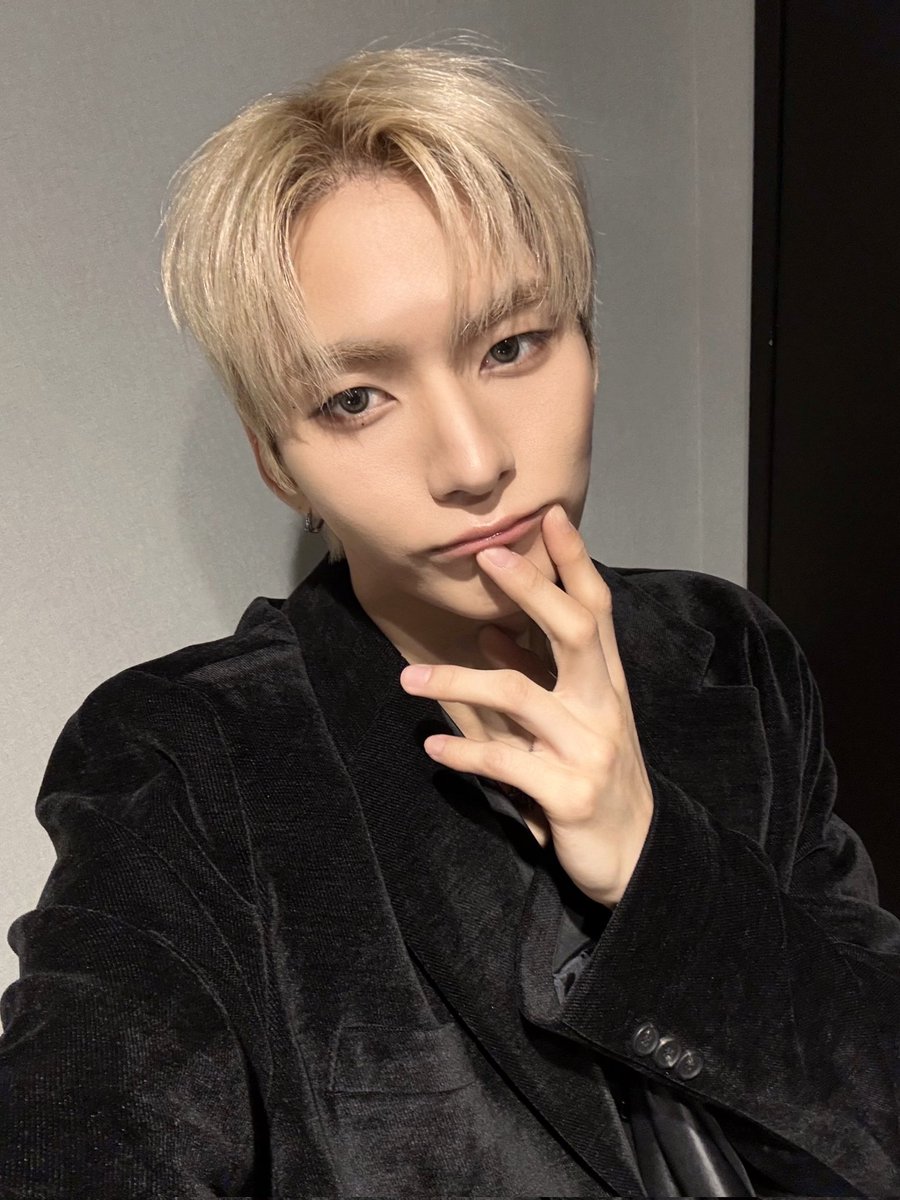 odebbl's tweet image. 💌 260114 11:00 PM

📸📸📸
🦊 wrapping up japan !!!!!💜