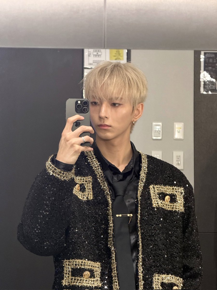 odebbl's tweet image. 💌 260114 11:04 PM

📸📸
🦊 yesterday, today