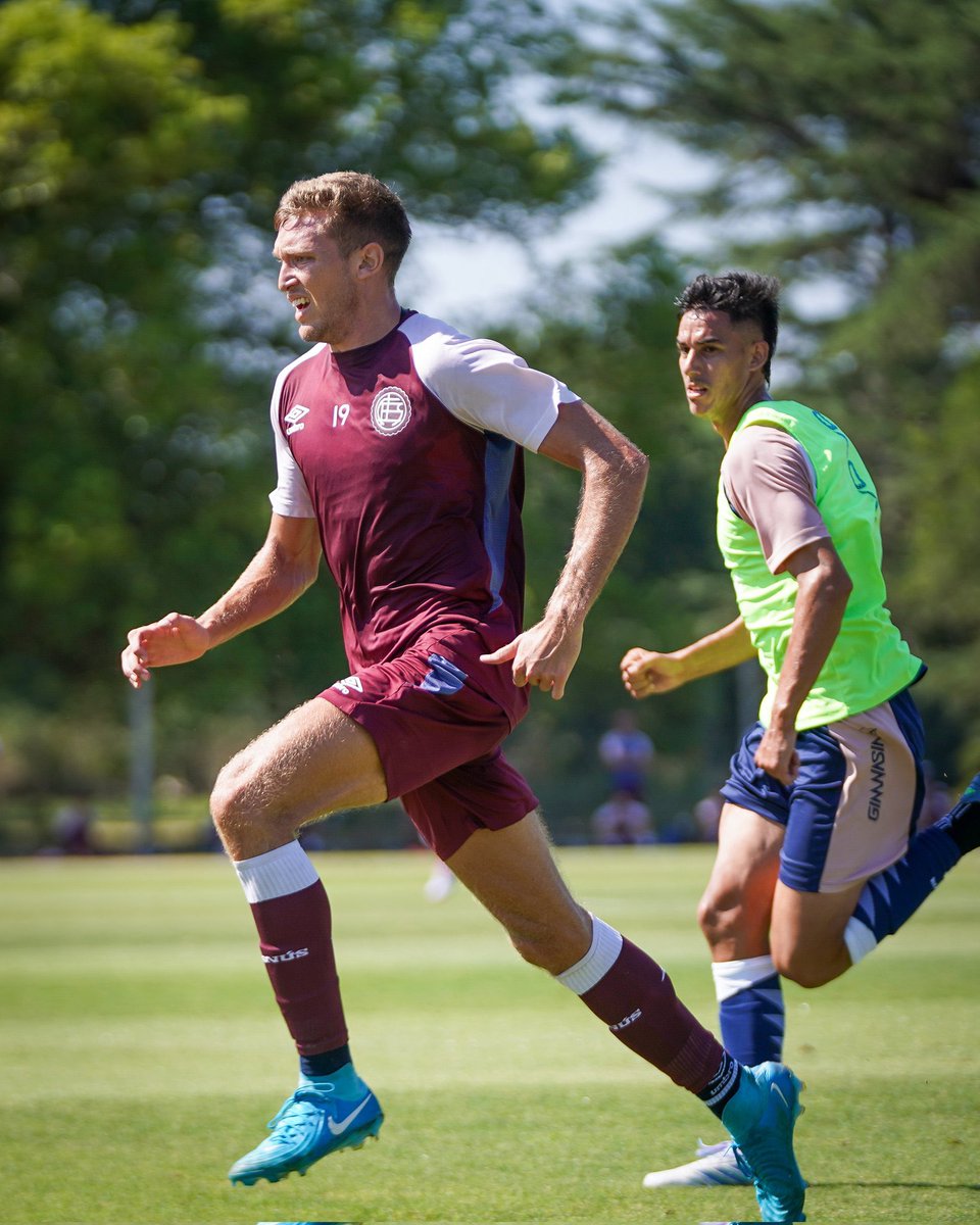 ⚽️ Final del primer partido en Estancia Chica. Fue triunfo 1-0 de Lanús con gol de Marcelino Moreno.

#CGE #GELP