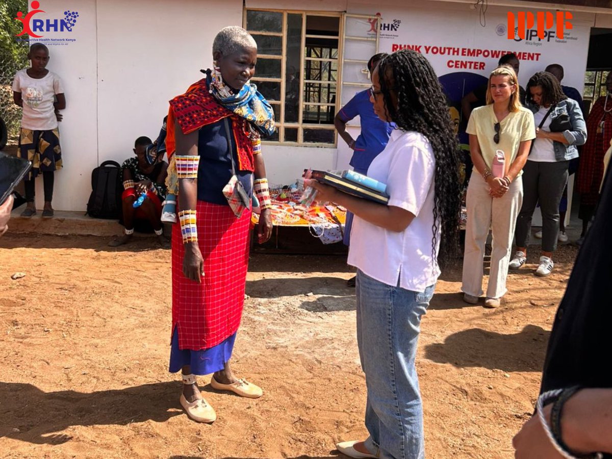 rhnkorg's tweet image. Our team, led by @nellymunyasia, the Executive Director, visited the Youth Empowerment Centre in Naretisho, Torosei, together with students from DePauw University, as part of a comparative learning experience organized by @rhnkorg. The visit focused on understanding peri-urban…