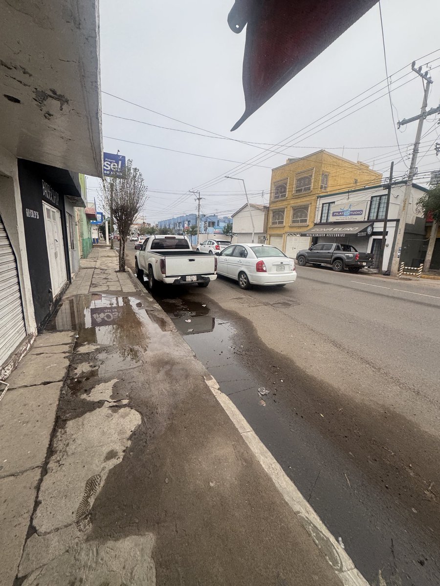cui5's tweet photo. @AMD_Durango fuga en Lázaro Cárdenas 615 frente a gasolinera https://t.co/KOcvVo3pqD