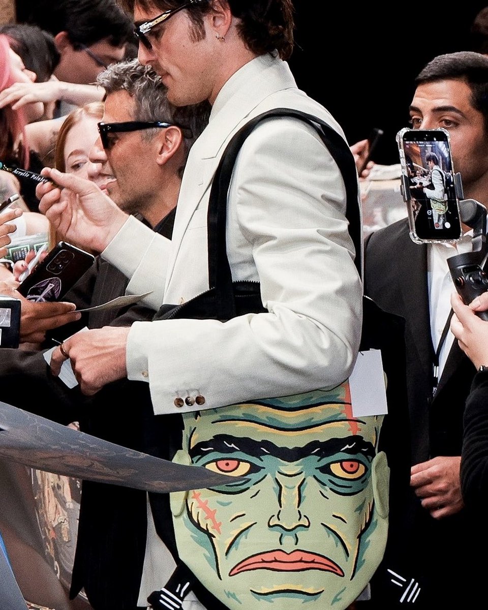 dolliefashion's tweet image. a diva