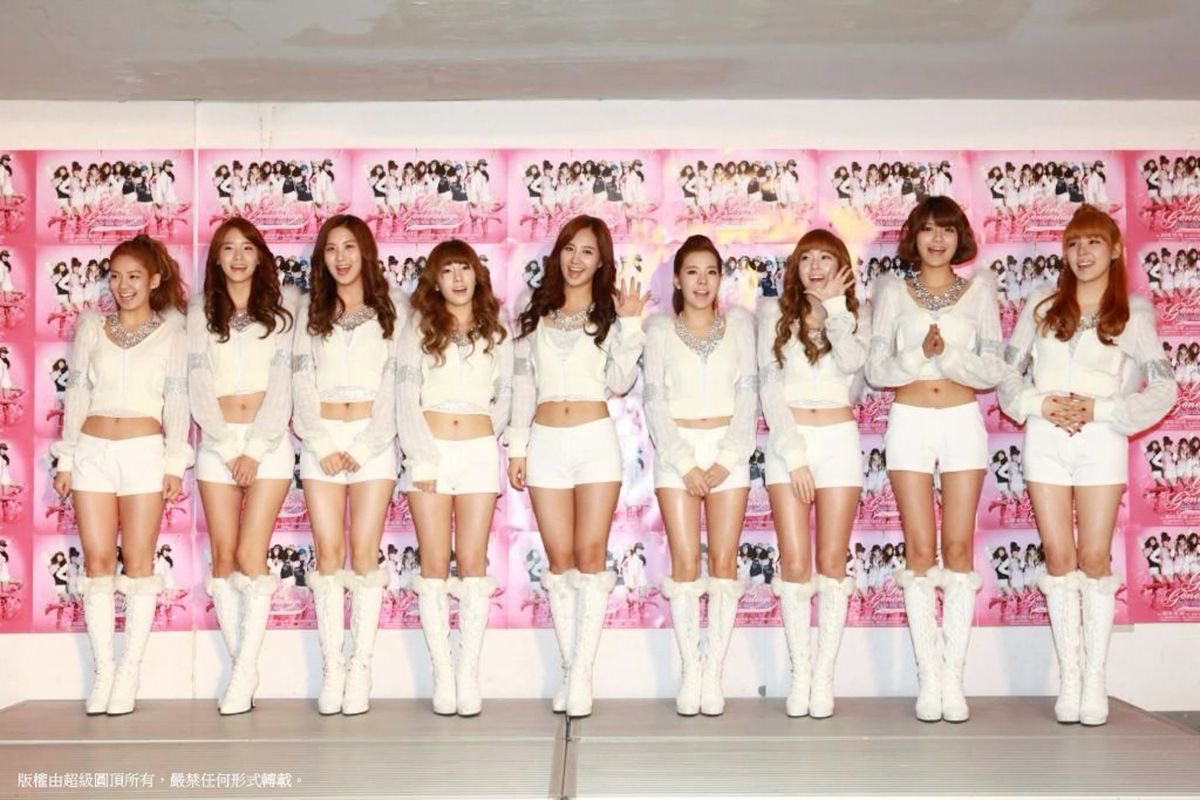 soshiigirl's tweet image. if the color pink was a girl group