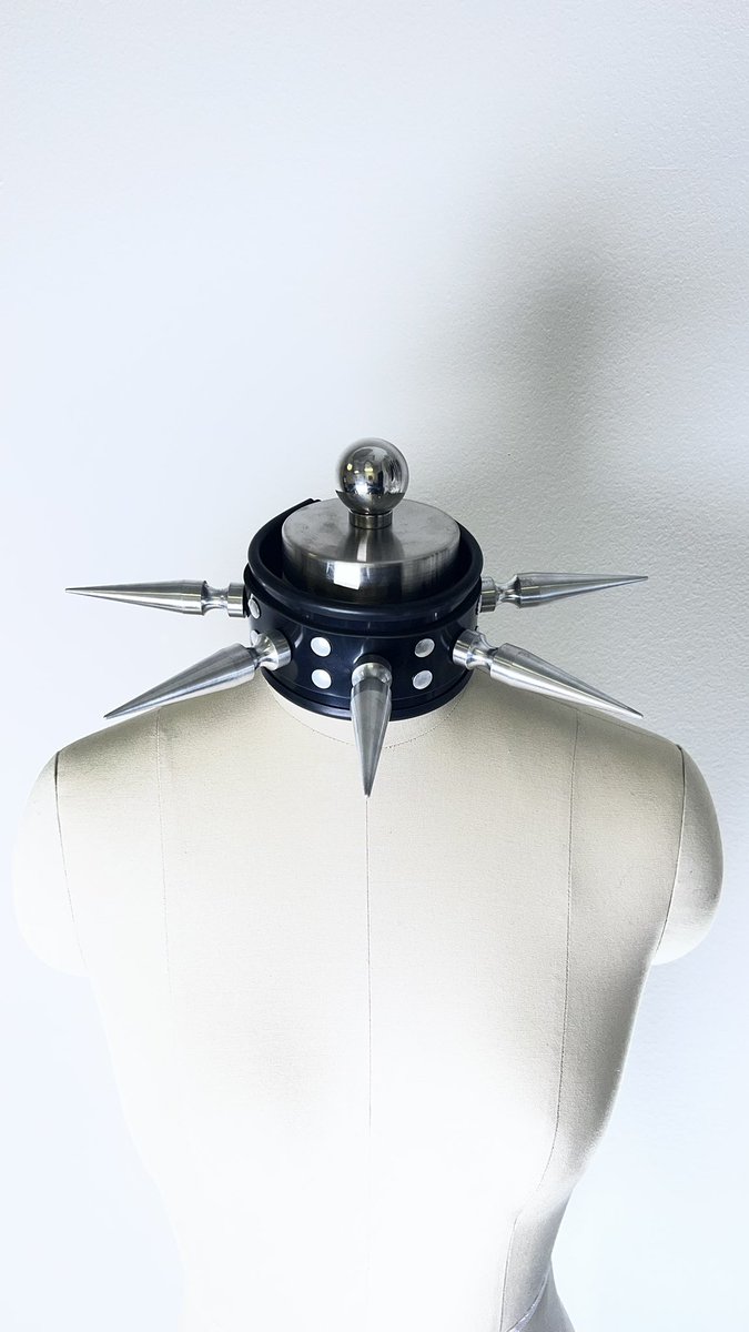 venom_steele's tweet photo. JUMBO SPIKE COLLARS AVAILABLE FOR A LIMITED TIME IN THE BESPOKE SHOP

https://t.co/aJSpjXFejI https://t.co/YHHRNXda7u