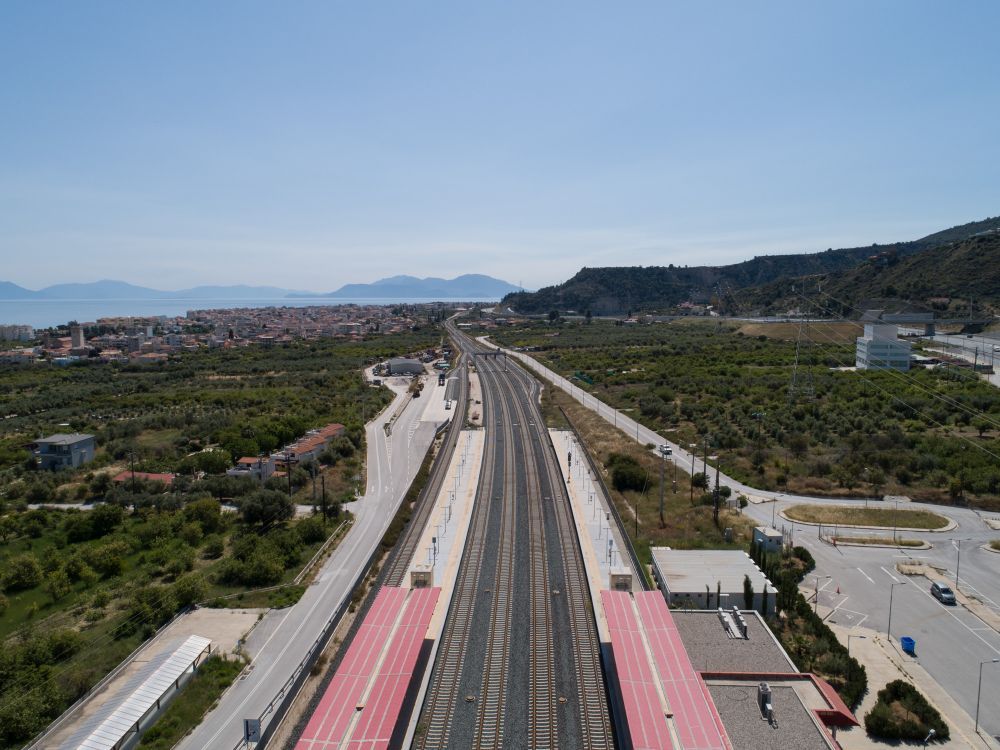 Το τρίπτυχο για την πραγματική αλλαγή του σιδηροδρόμου: νέες υποδομές, νέα τρένα, νέοι σταθμοί ⤵️ 

🔗 buff.ly/3r8bMiF 

#υποδομες #ypodomes

📸 Ypodomes.com