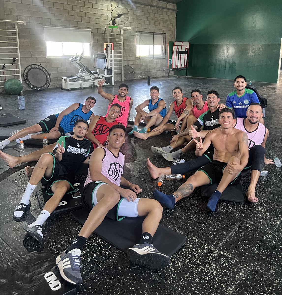 ⚽️#Fútbol #PrimeraB #AFA 

📍Predio de Camioneros 

✅ Pretemporada 2026 - Día 8

➡️ Final del segundo turno del día.

🔗 clubcamioneros.com.ar 

💚 #ElCamiónVa