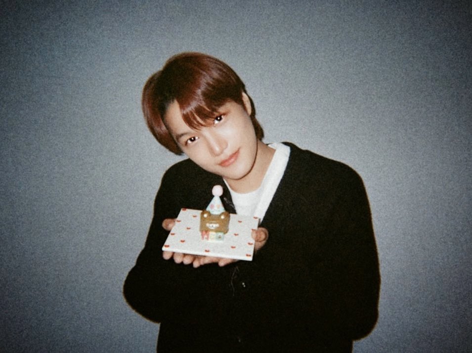 대장 곰돌이 종인이 생일 축하해 🐻💛
#안녕하세요_카이_생일입니다 
#TODAY_IS_KAIDAY #카이 #KAI