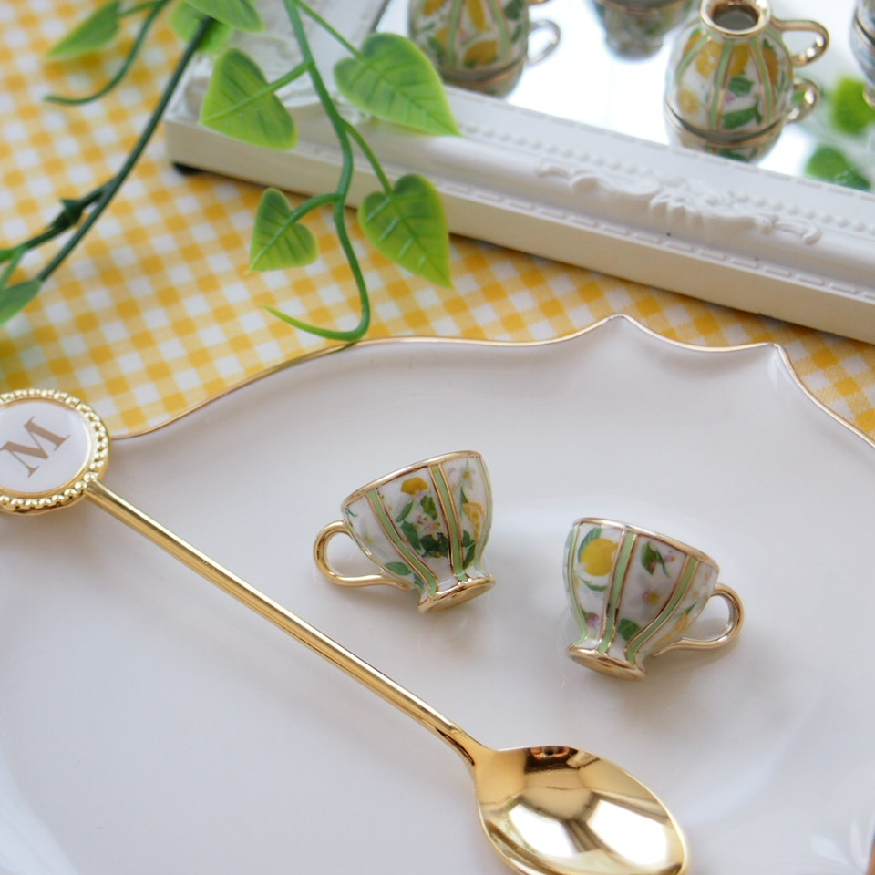 𝐺𝑜𝑜𝑑 𝑚𝑜𝑟𝑛𝑖𝑛𝑔︎ ☕️ ₊˚
爽やか檸檬をどうぞ🍋✨

#ロリィタ
#ハンドメイド
youtube.com/@michalise_v