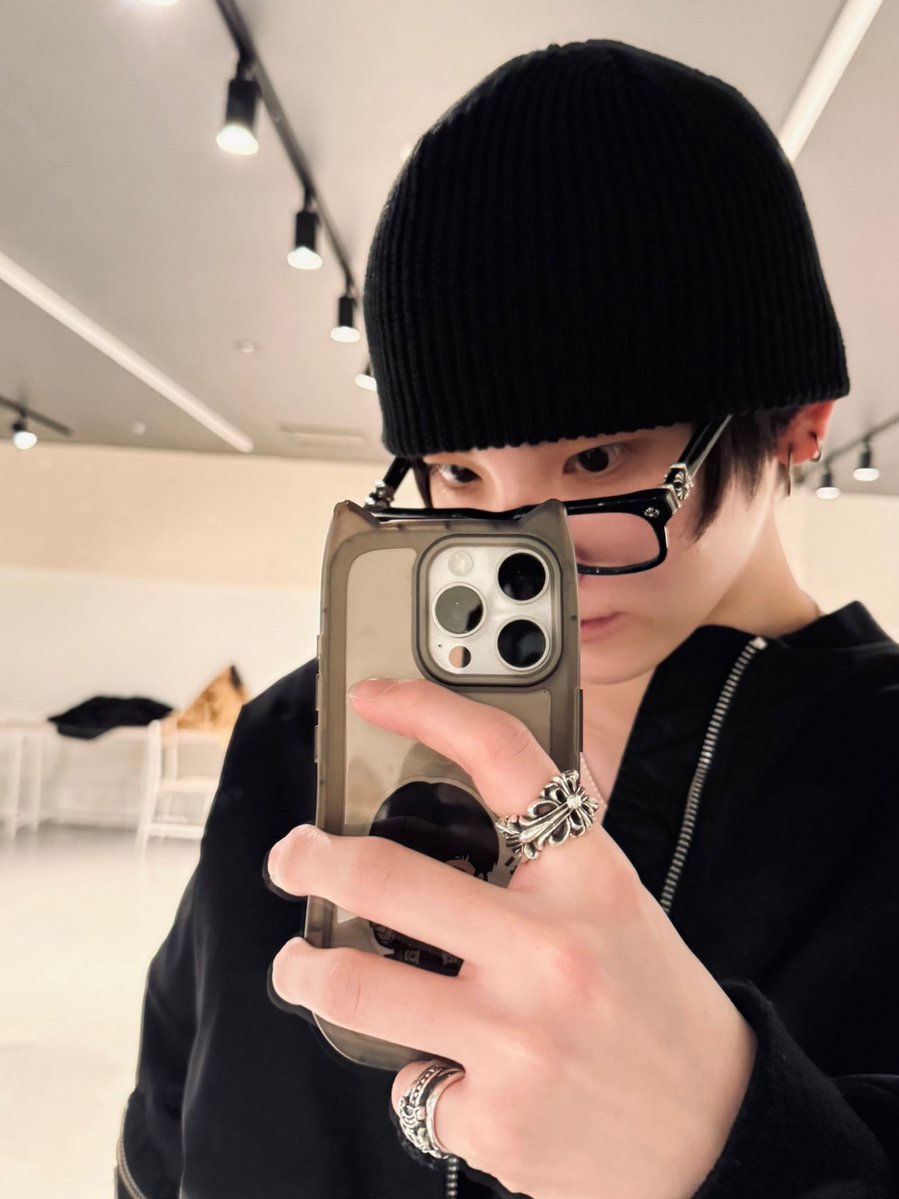 yumniqlo's tweet image. 