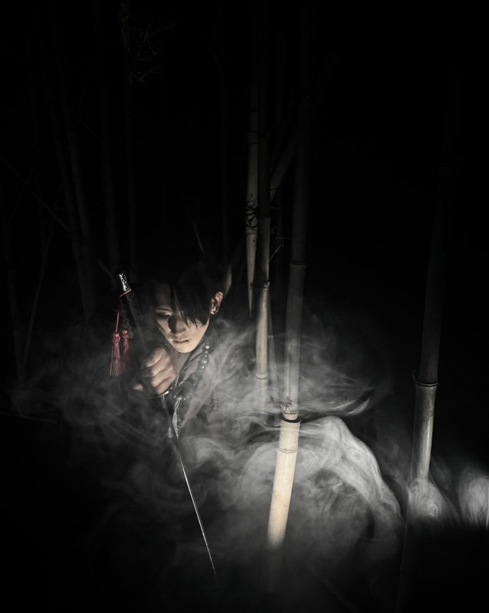 - Anemoia Tokyo -

御来場頂き誠にありがとうございました‼️
霧に問えば
答えは斬るのみ...

次回の出演予定日
🚉1/24(土)

📸 <a href="/uim77051923/">miu_______________</a> 

HP【 anemoia.tokyo 】

#AnemoiaTokyo 
#immersiveexperience 
#怨霊