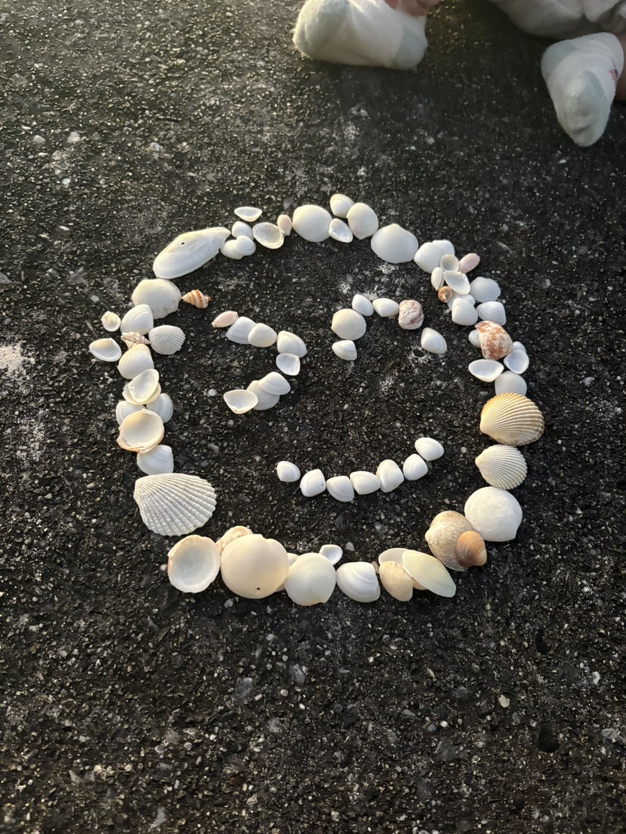 chuuudariamond's tweet photo. 高校生カップルが作ってた
アオハル🥺 https://t.co/TjtcRevnMl