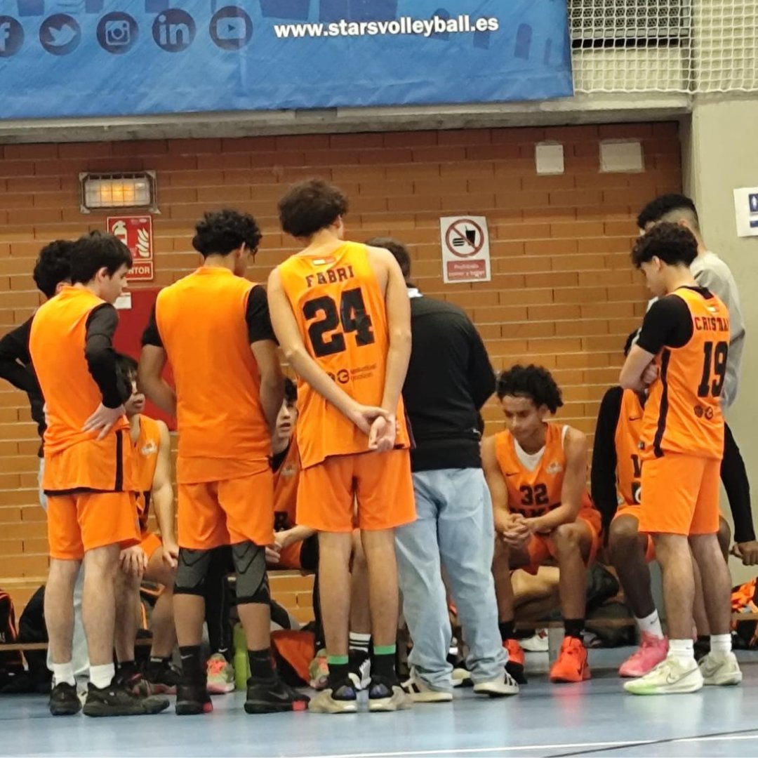 🏀 Junior Naranja 55-89 ATEB Academy Arganda

Primera parte en la que competimos de tú a tú al primero de la tabla. En la segunda parte se nos atasca el ataque contra zona y cometemos demasiados errores. ¡A seguir trabajando!

🧡 #VallekasBasket #WorkInProgress