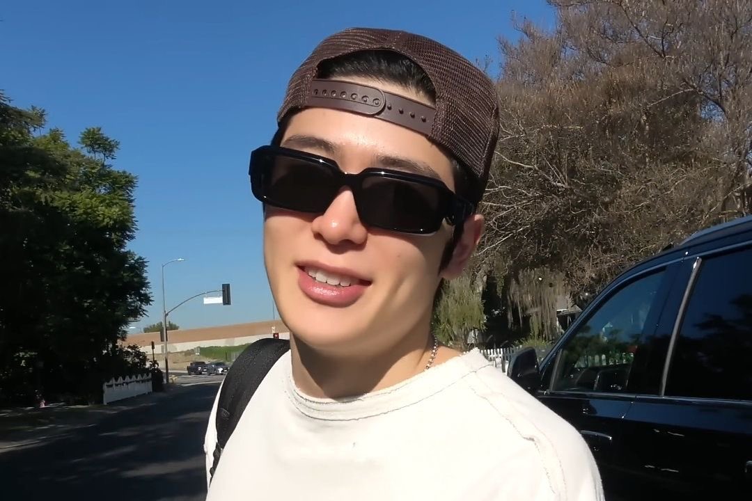 __dearmysummer's tweet image. 어떤 남자가 보고 싶다